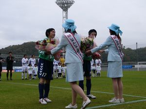 �T�l���Ă�A100�����o��B���I